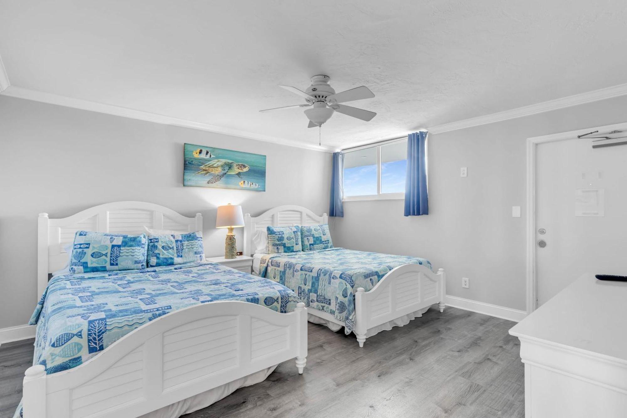St Croix - Downtown 4x4 Waterfront Penthouse Pool Dock Pet