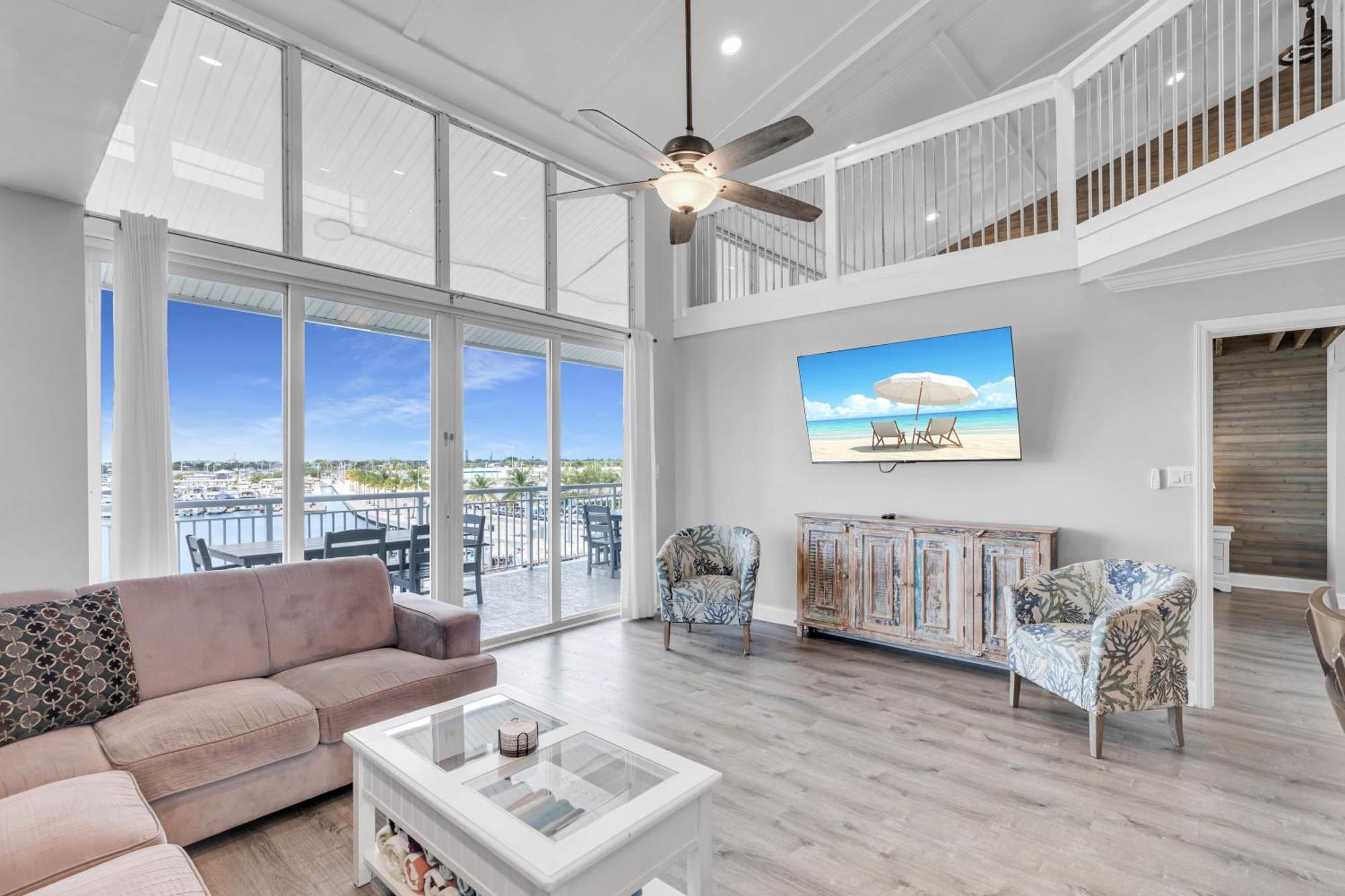 Holiday home St Croix - Downtown 4x4 Waterfront Penthouse Pool Dock Pet Key West