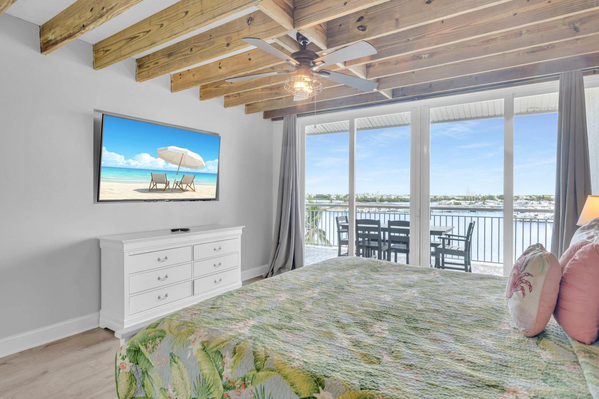 St Croix - Downtown 4x4 Waterfront Penthouse Pool Dock Pet * Key West