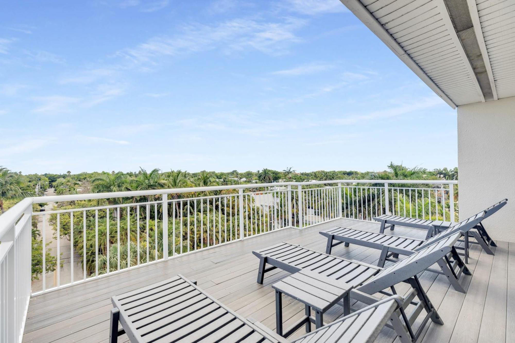 Holiday home St Croix - Downtown 4x4 Waterfront Penthouse Pool Dock Pet