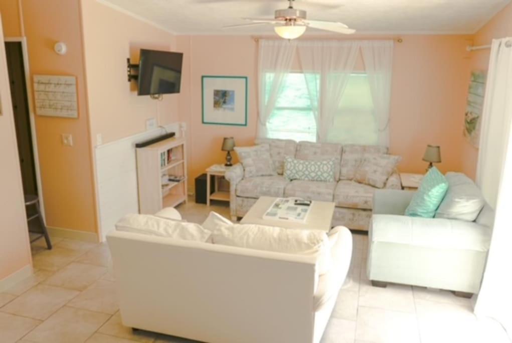 Holiday home Island Oasis ~ Your Paradise Awaits!
