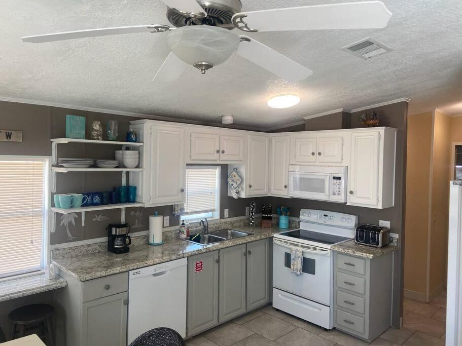 Holiday home Island Oasis ~ Your Paradise Awaits!