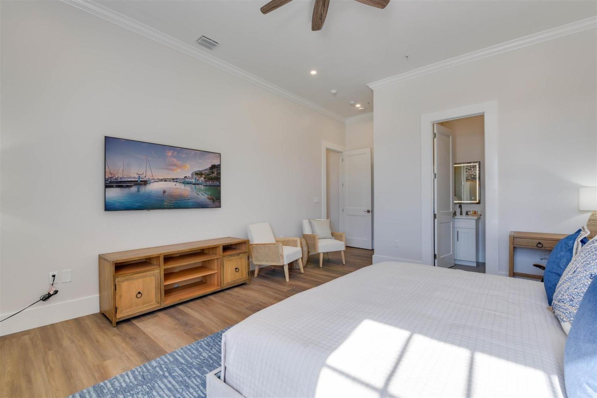 Luxury 4bdr/4ba Penthouse Holiday home Key West