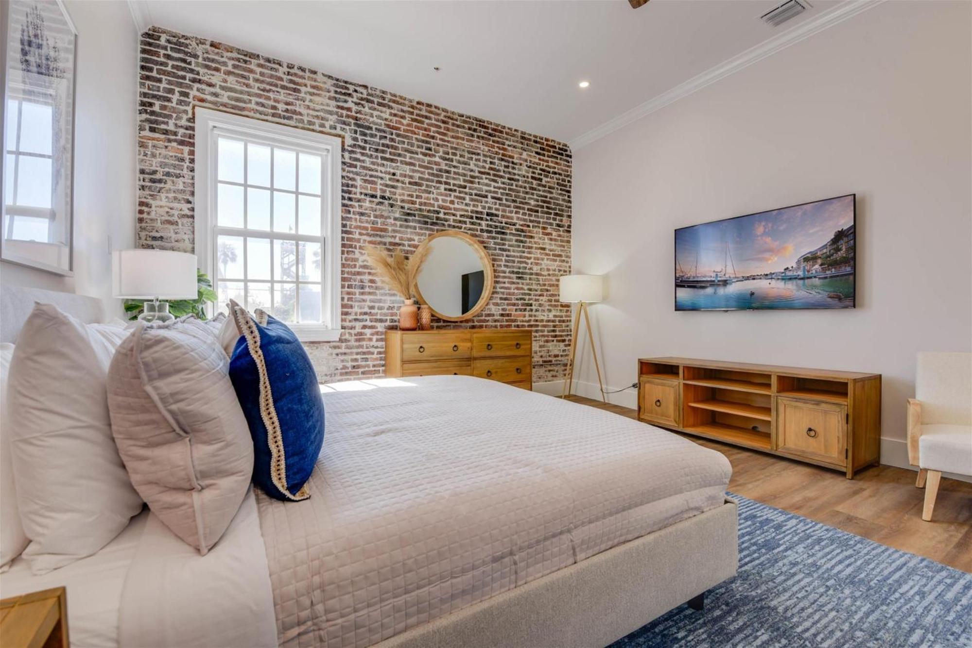 Holiday home Luxury 4bdr/4ba Penthouse *