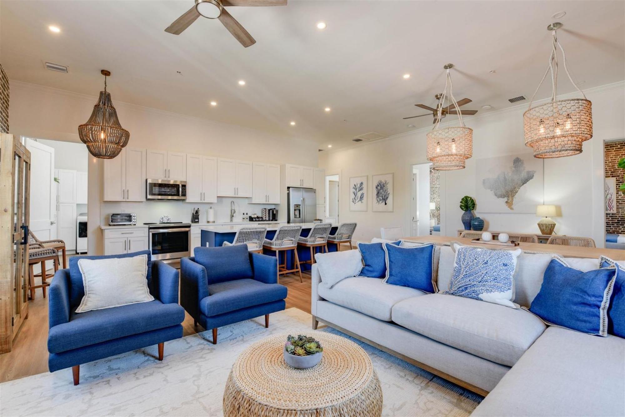 Luxury 4bdr/4ba Penthouse