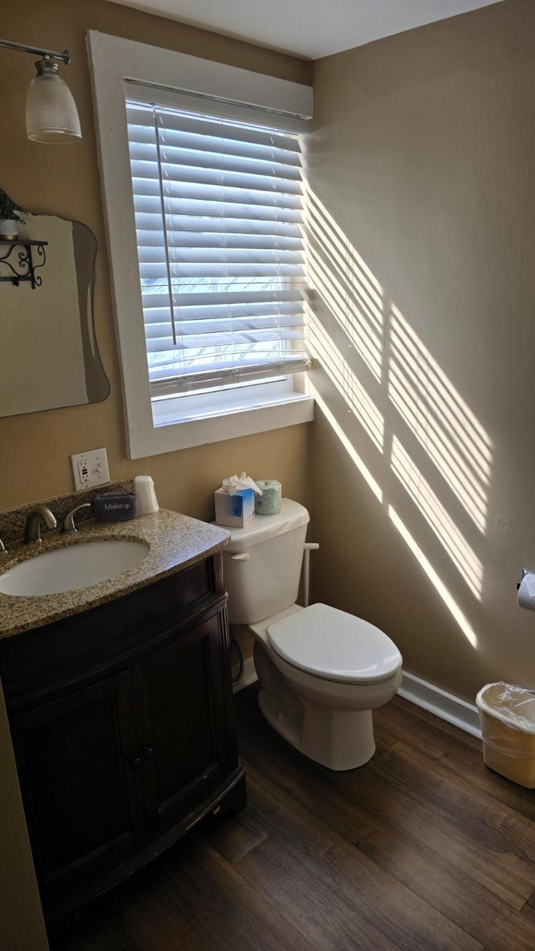 L'habitation Guesthouse- Adult Exclusive Bed & Breakfast