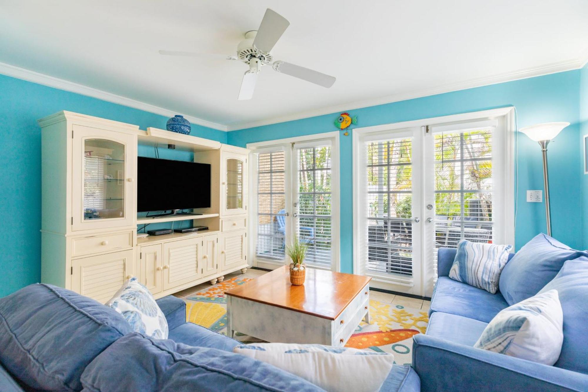 Southard Getaway By Avantstay W Covered Patio Great Location Shared Pool Week Long Holiday home Key West