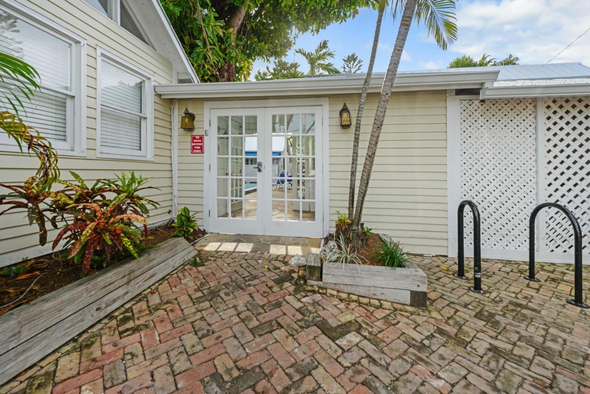 Island Style Colony Holiday home