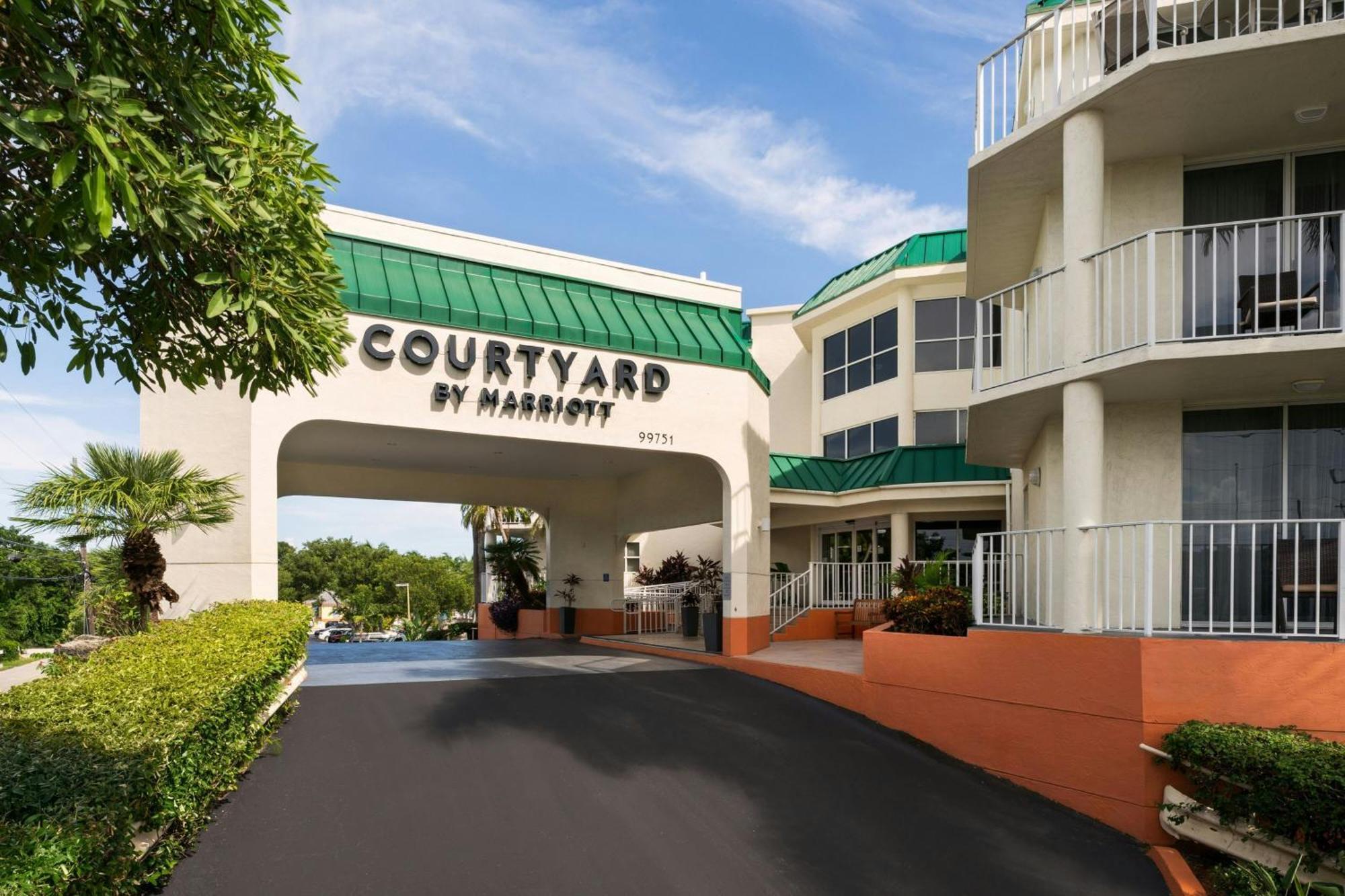Hotel Courtyard By Marriott 3*