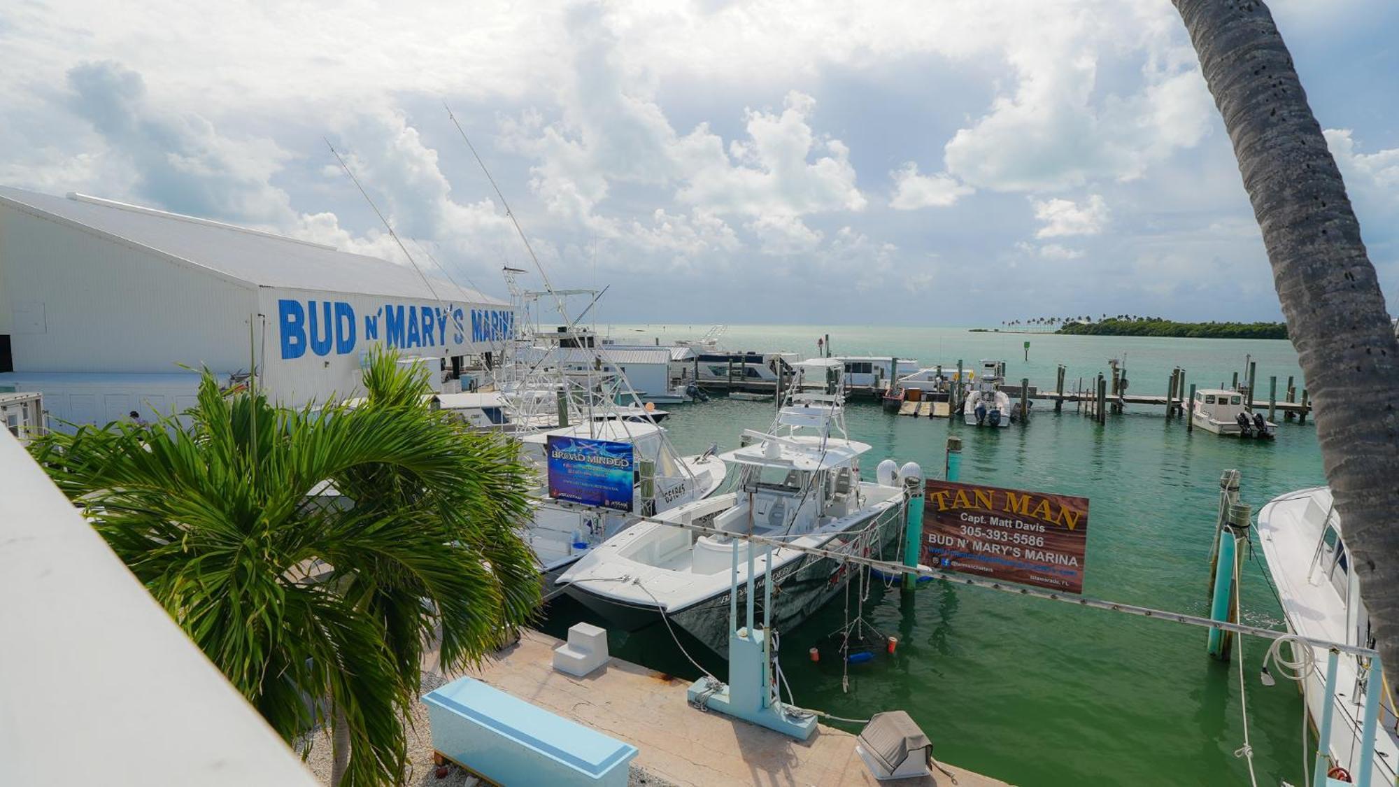 N' Mary's Marina Islamorada