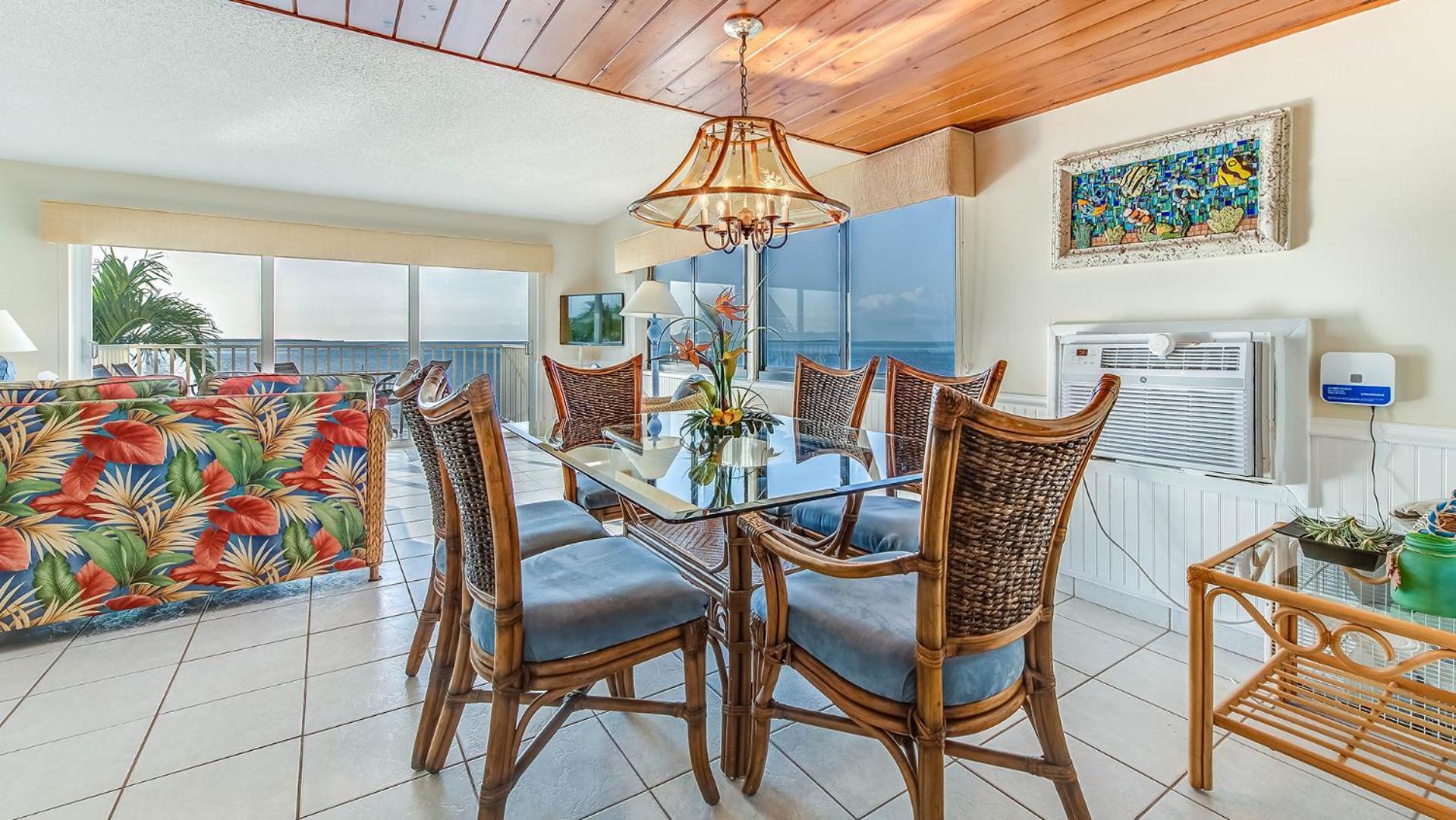 Seas The Day Townhome *