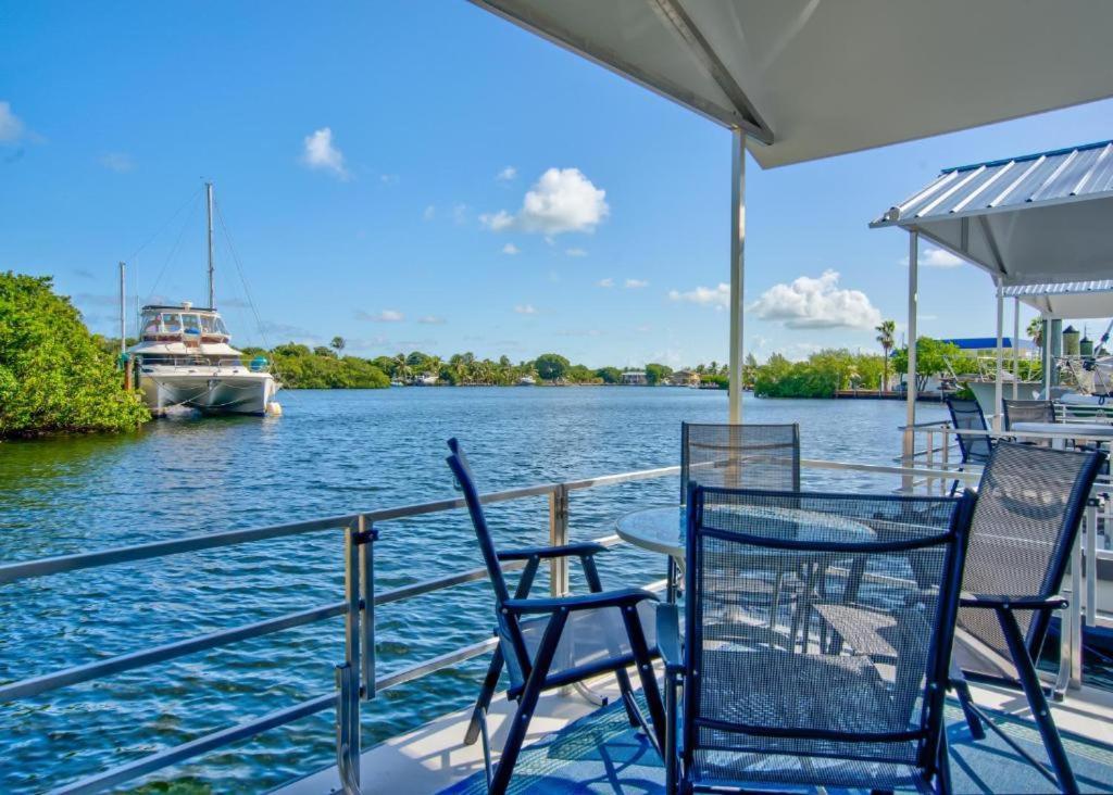 Hotel Treasure Harbor