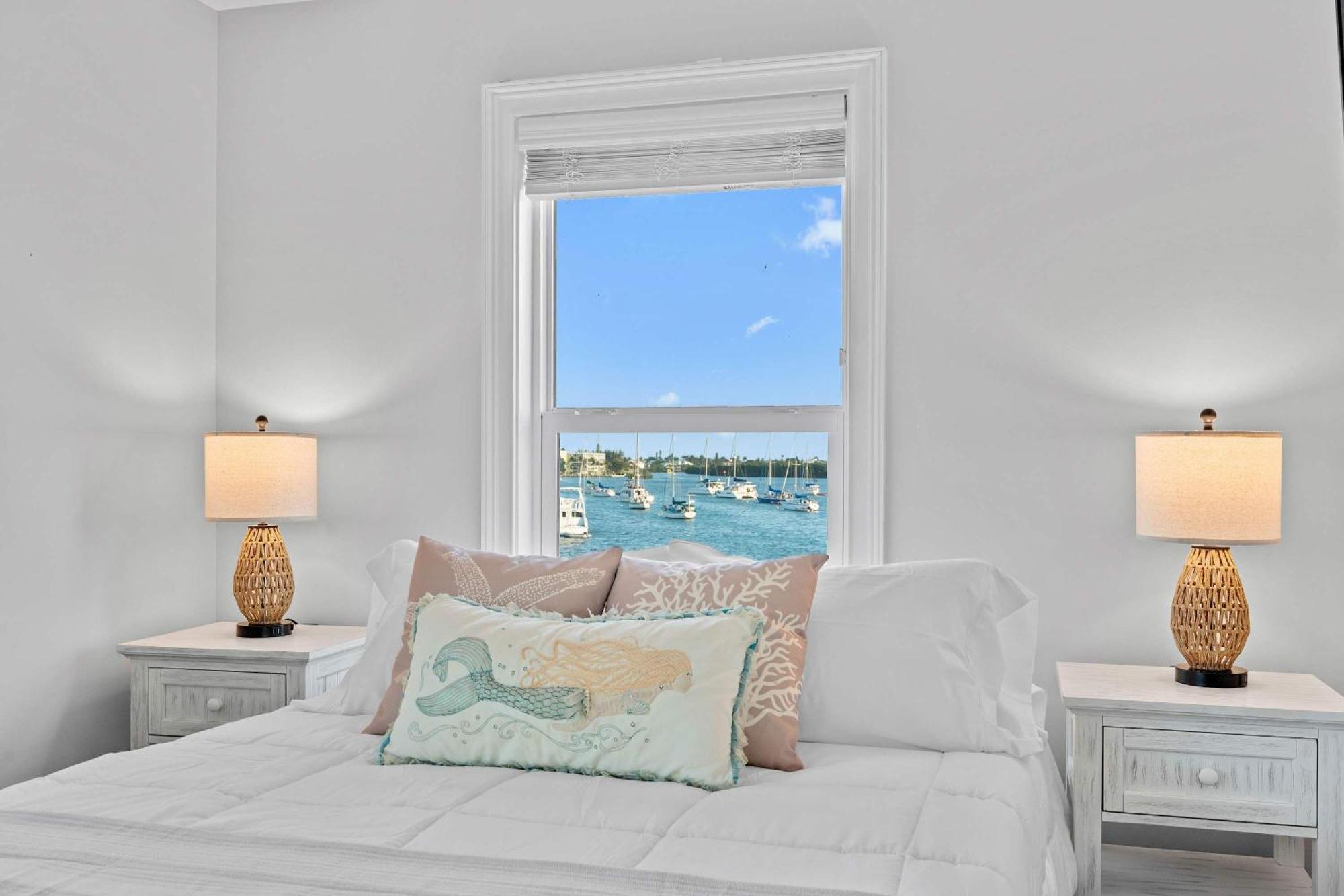Mermaid Manor Waterfront Haven Hot Tub Dock *