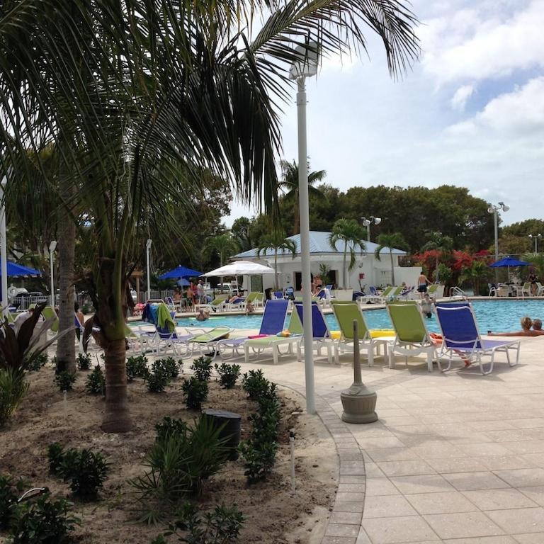Tropical Daze Oceanfront Paradise * Tavernier