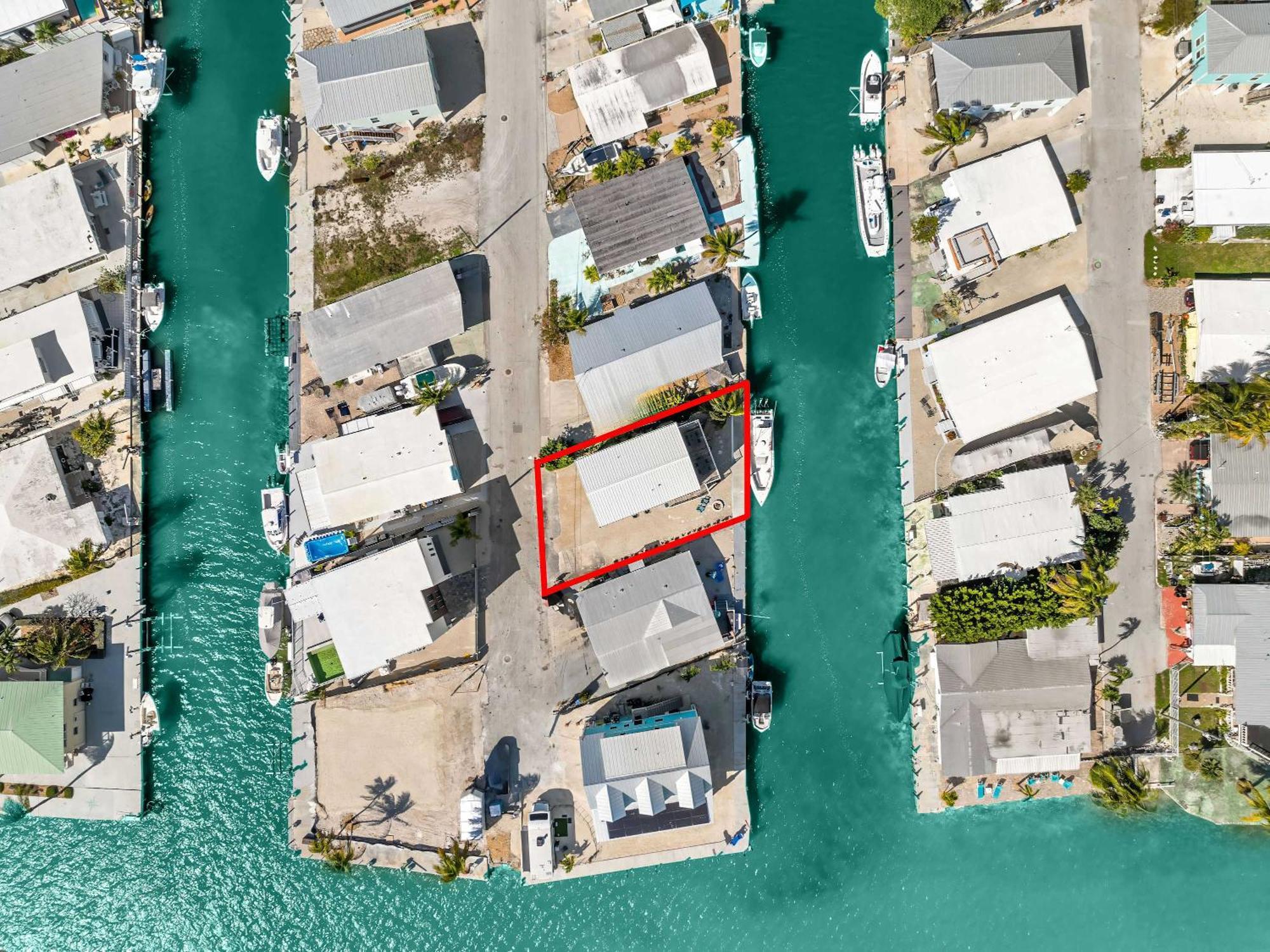 Mermaid Manor Waterfront Haven Hot Tub Dock Holiday home *