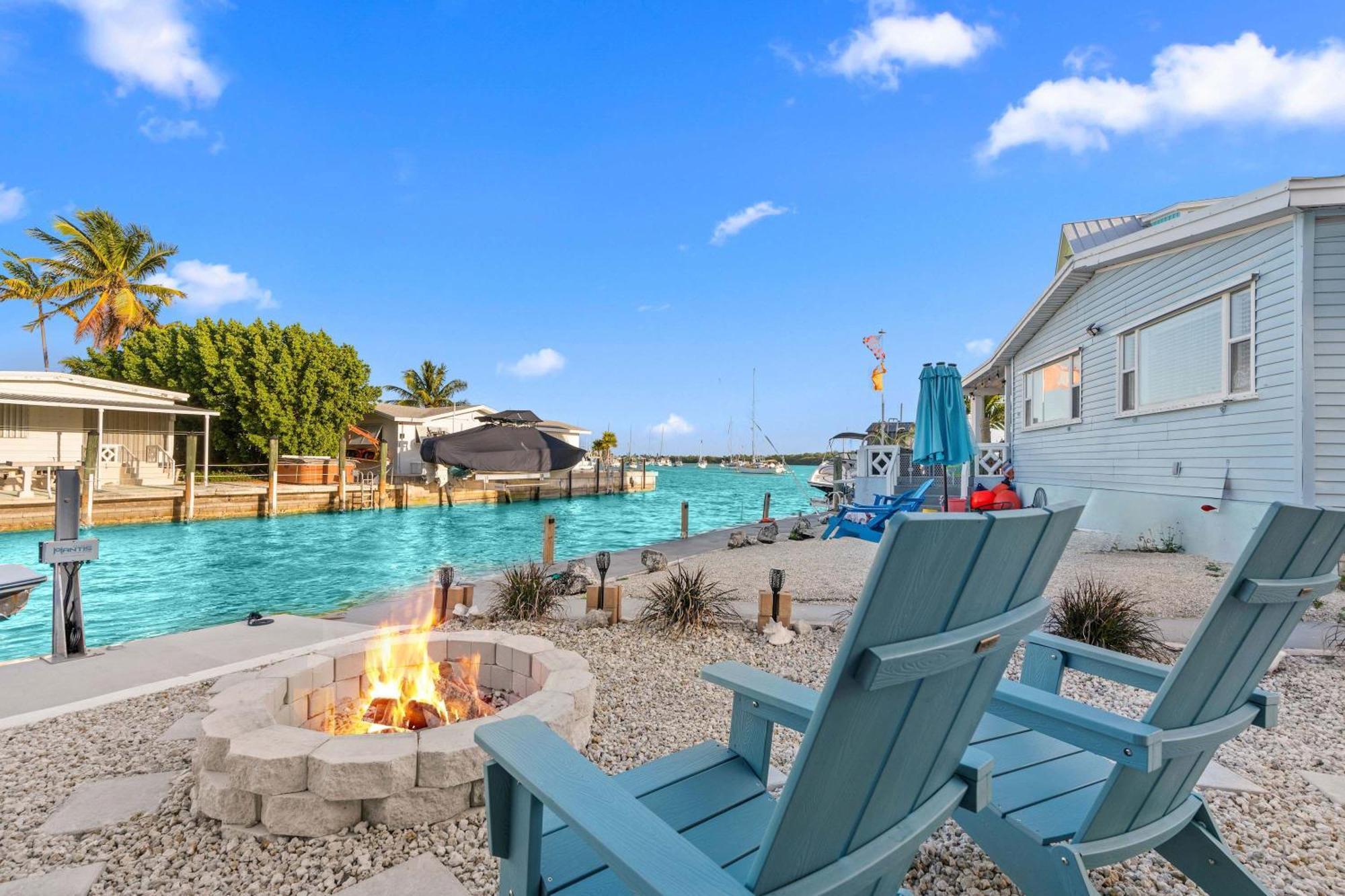 Holiday home Mermaid Manor Waterfront Haven Hot Tub Dock