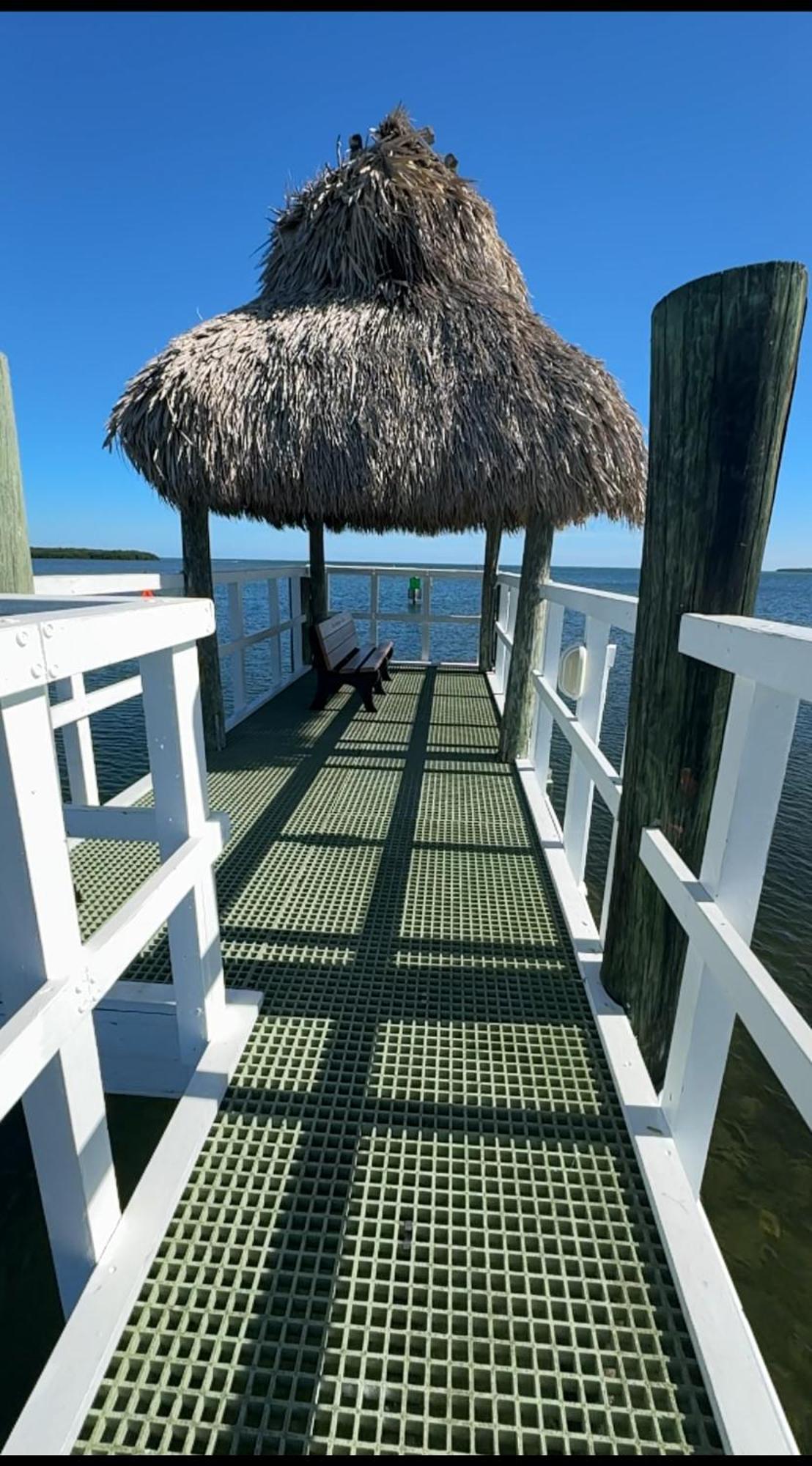 Vacay Vibes-2 Pools, Beach, Pickleball, Coffee Bar, Food Truck Holiday home Key Largo