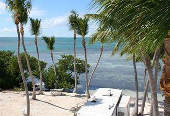 Sunshine Key Rv & Marina Hotel