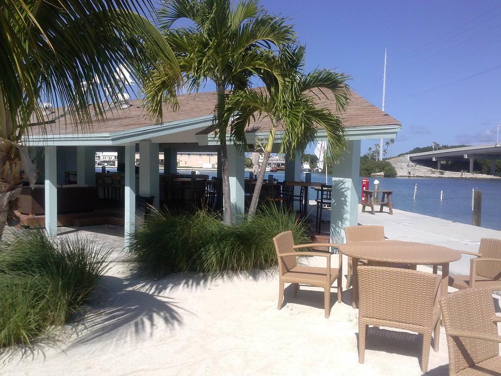 Smugglers Cove And Marina 3*