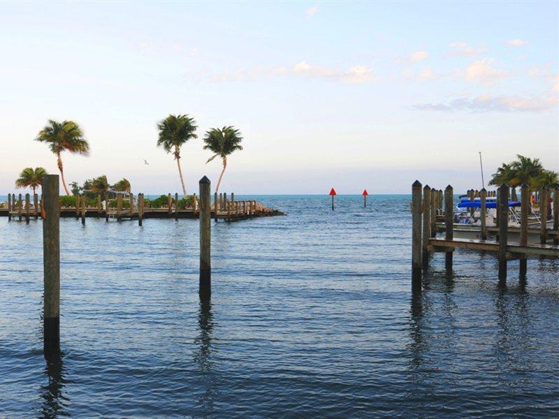 Hotel Banana Bay & Marina