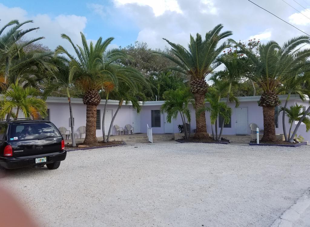 Siesta Motel 2*