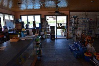Sunshine Key Rv & Marina Hotel