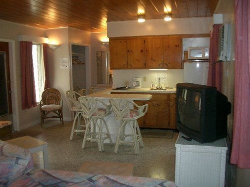 Siesta Motel 2*