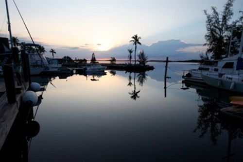 Hotel Tarpon Flats & Marina -