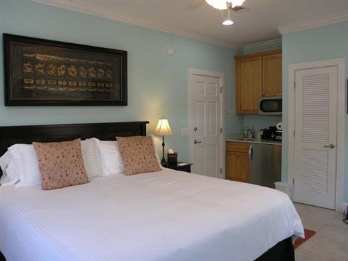 Inn Travelers Palm 2*