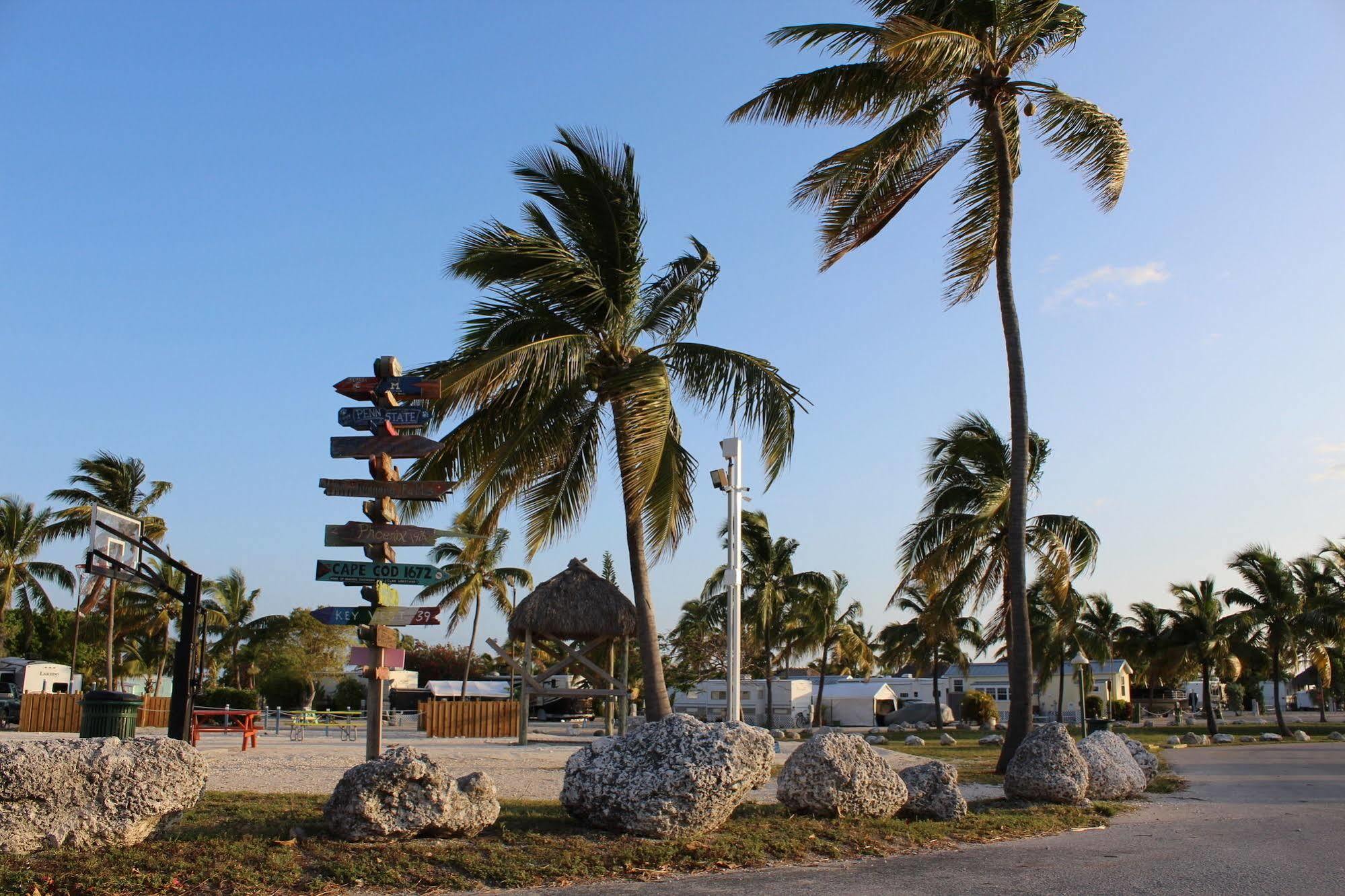 Sunshine Key Rv & Marina 2*
