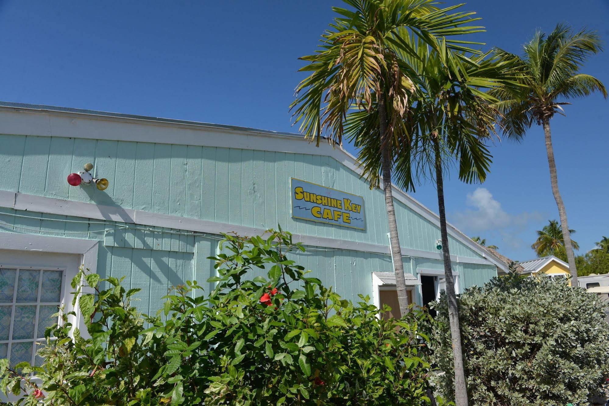Sunshine Key Rv & Marina 2*