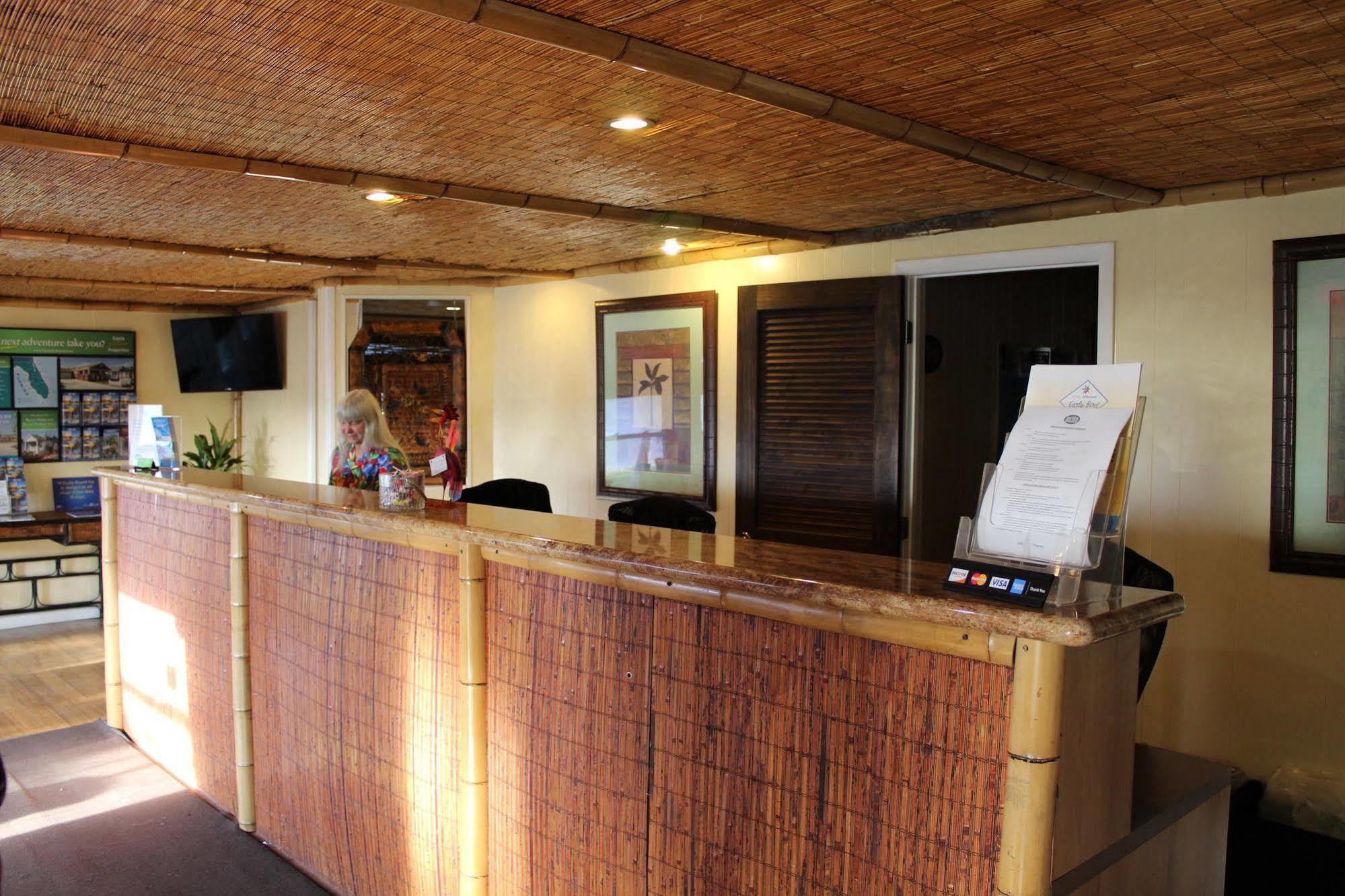 Sunshine Key Rv & Marina Hotel 2*