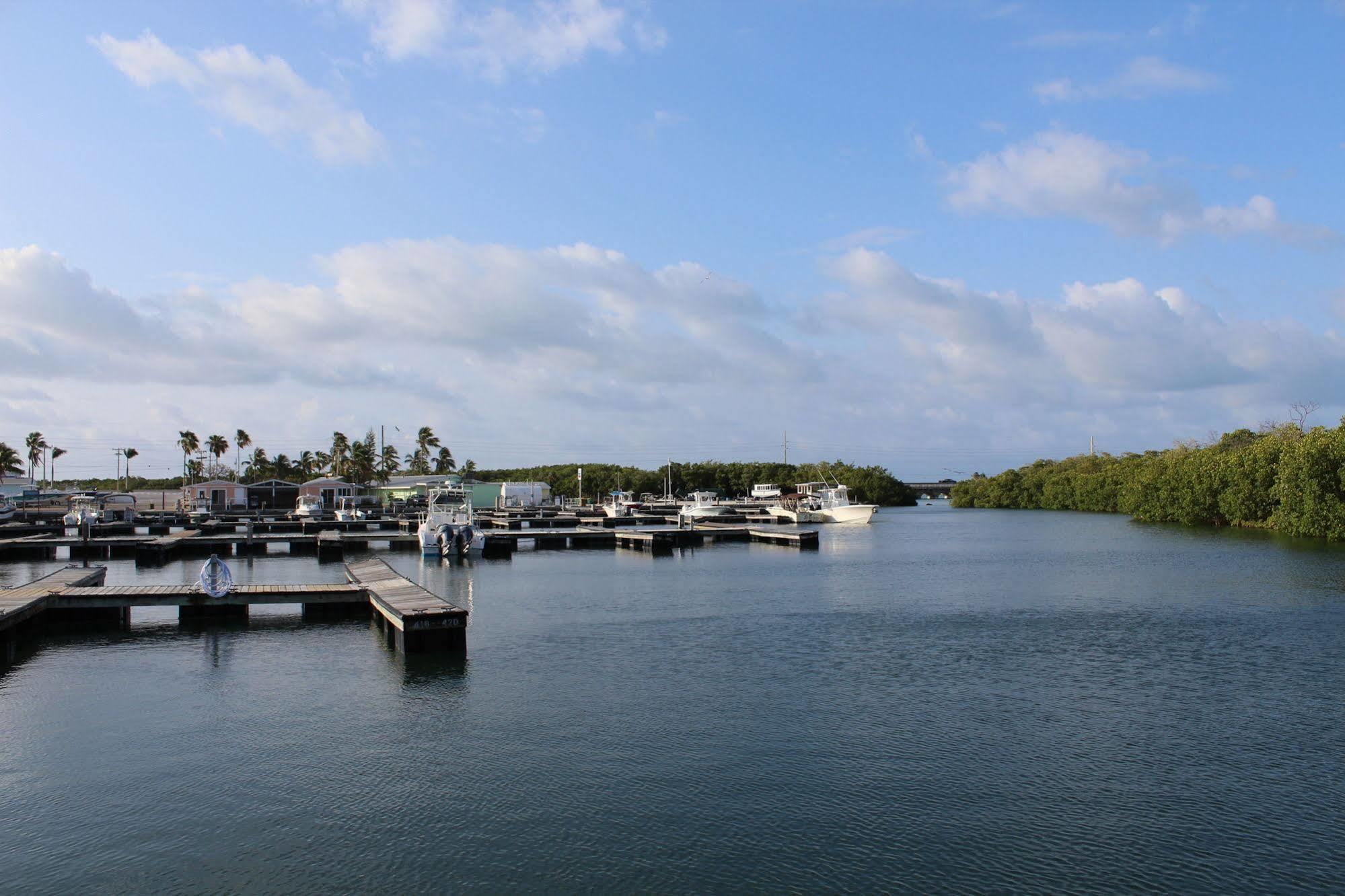 Hotel Sunshine Key Rv & Marina 2*