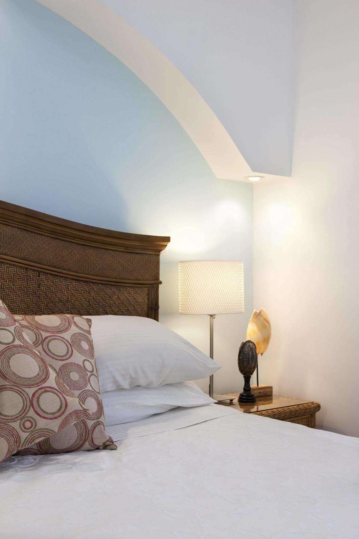 The - Adult Exclusive Inn