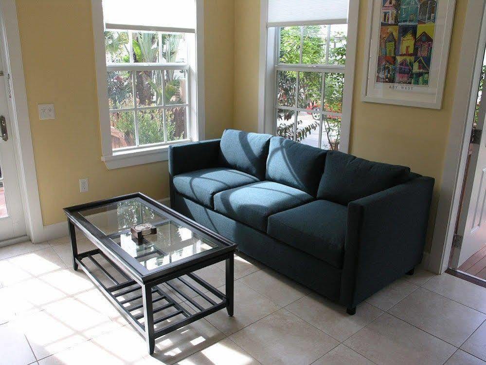 Travelers Palm Inn