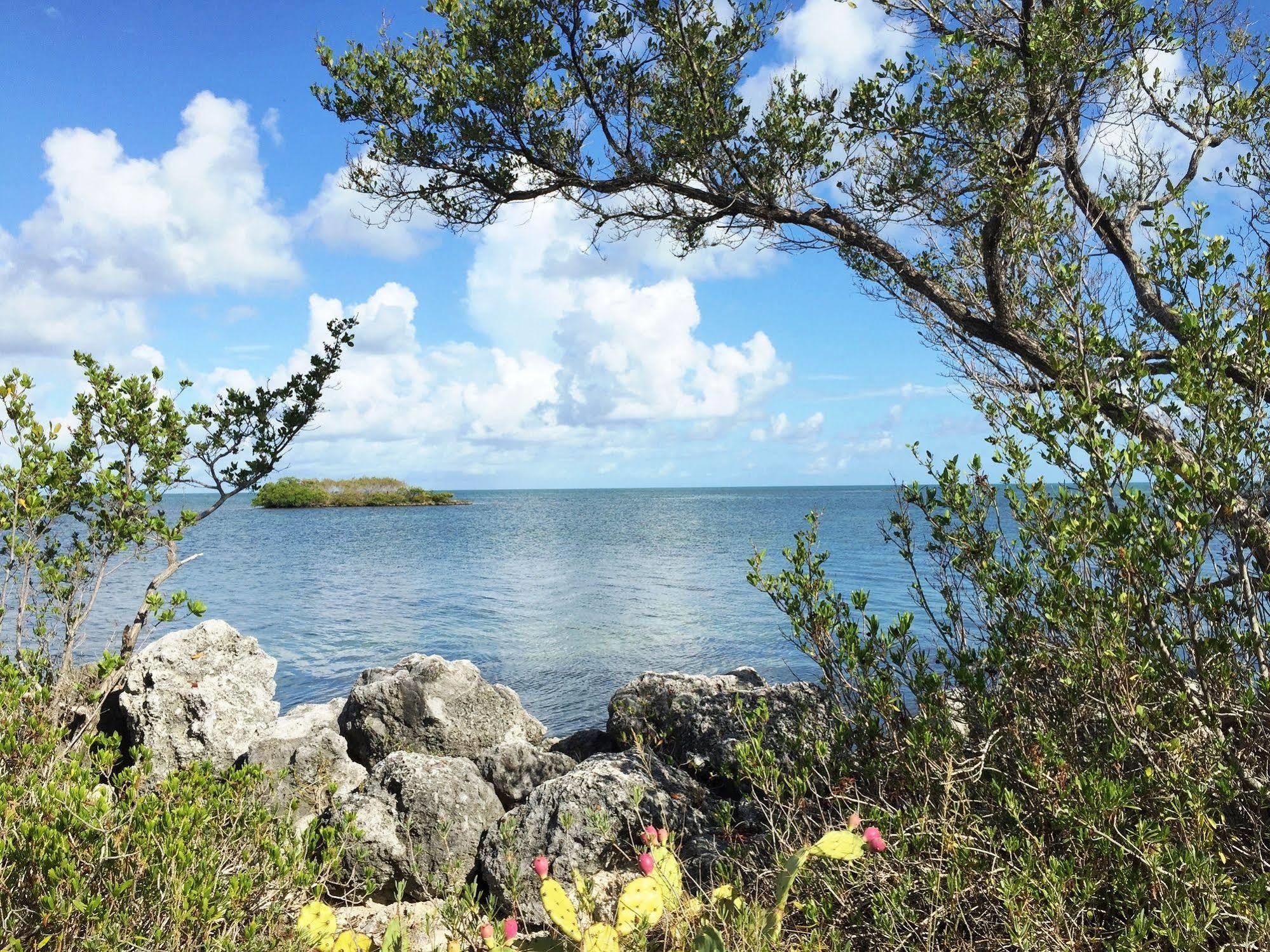 Banana Bay & Marina