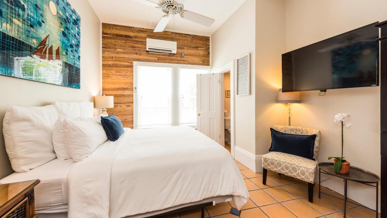 L'habitation Guesthouse- Adult Exclusive Bed & Breakfast 2*