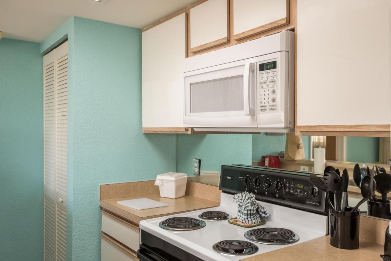 Sunrise Suites Grand Bahama #106 *