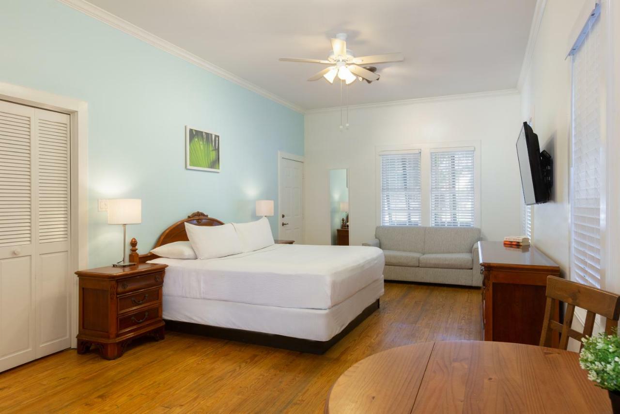 The - Adult Exclusive Inn