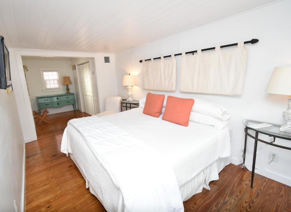 Inn Simonton Court Historic & 4*