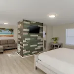 Drift Hotel