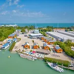 Cabins At Bonefish Bay