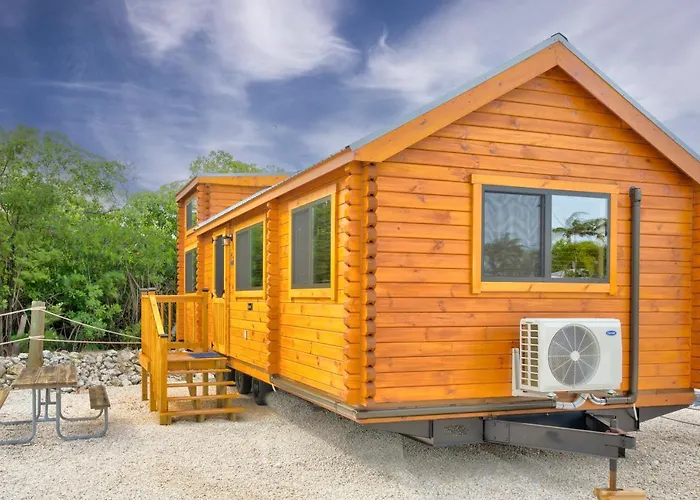 Cabins At Bonefish Bay