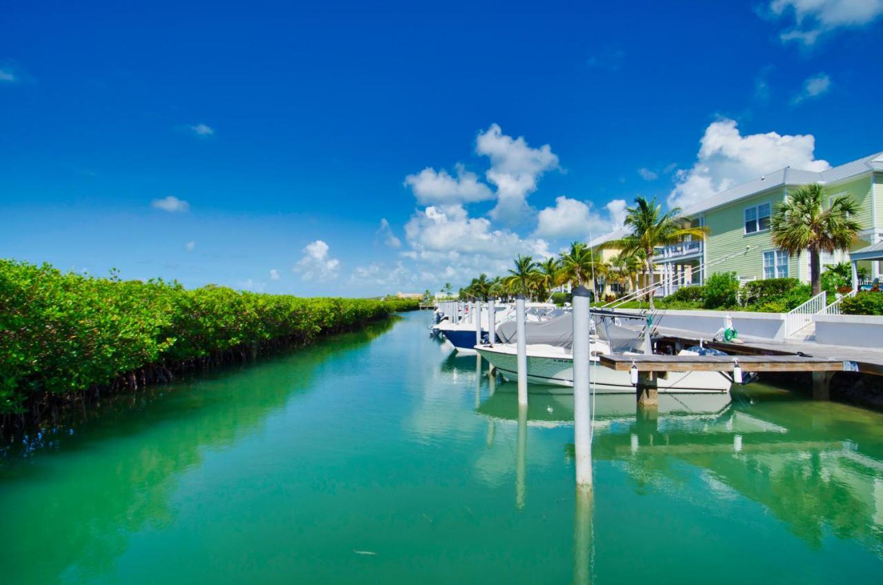 Angler's Reef Resort 2*