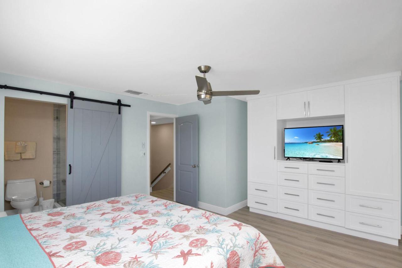 Rock Harbor P8 Holiday home