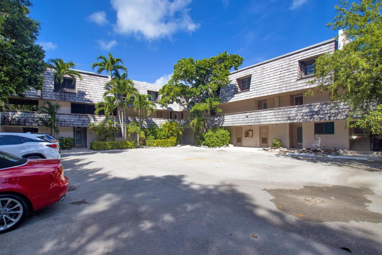 Holiday home Rock Harbor P8