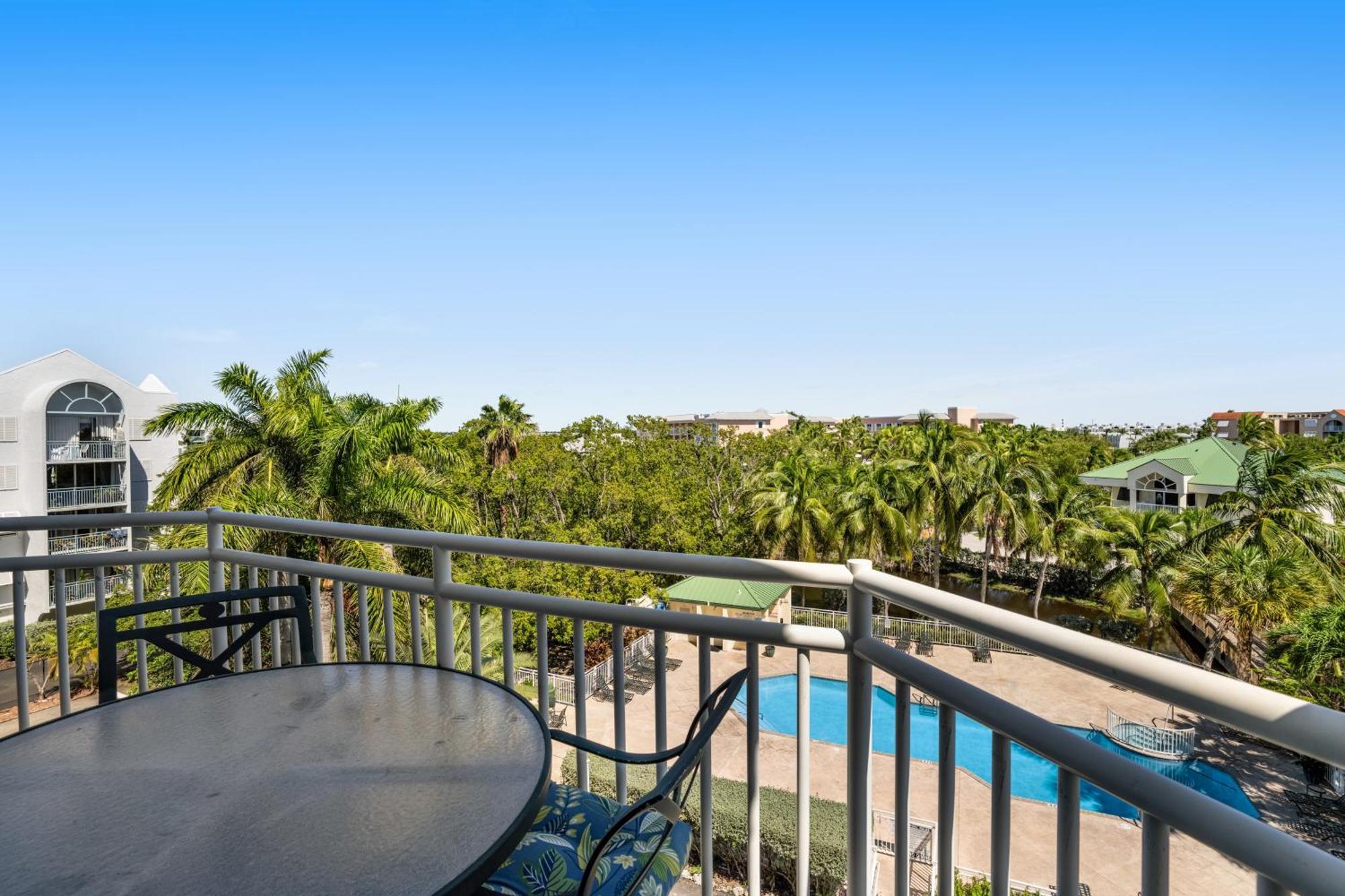 Apartment Sunrise Paradise Escape #407 *