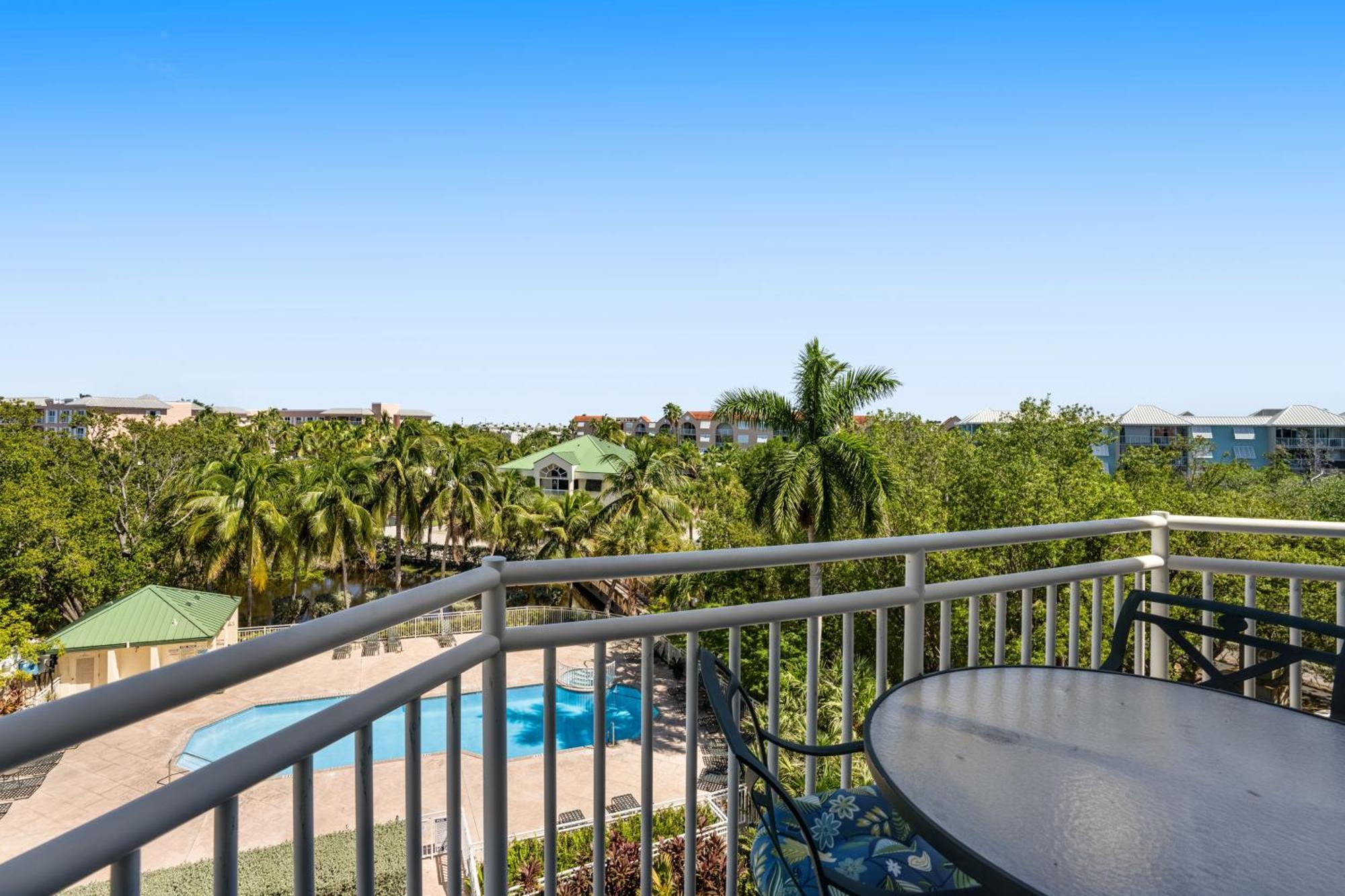 Sunrise Paradise Escape #407 Apartment *
