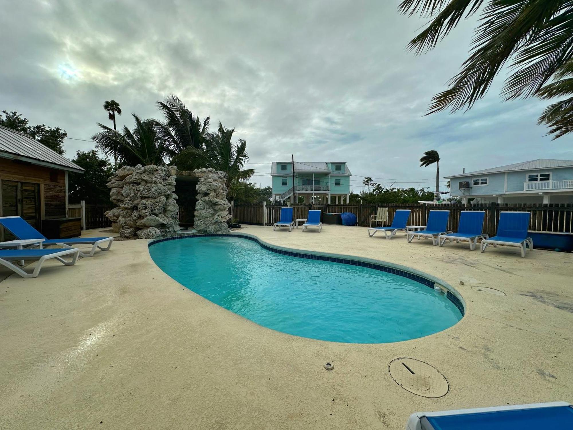 Tiki Beach - Big Pine Key