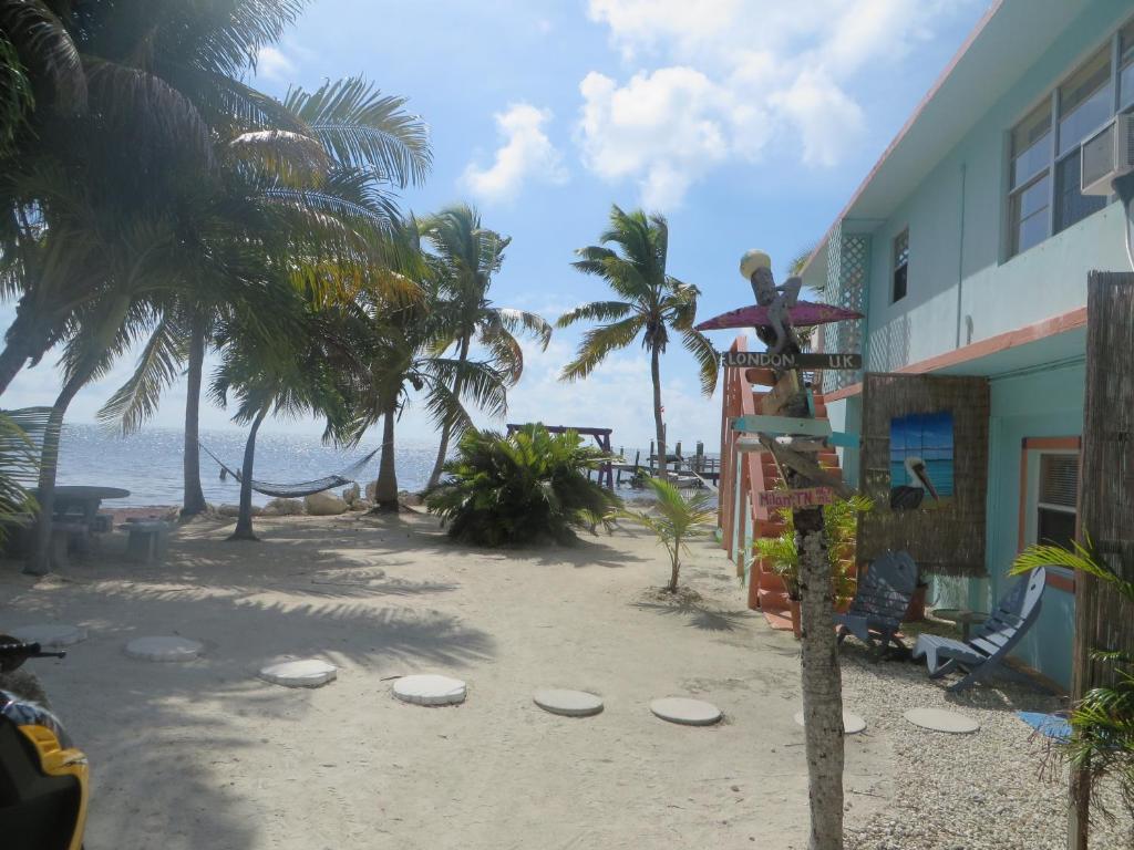 White Sands Inn Marathon